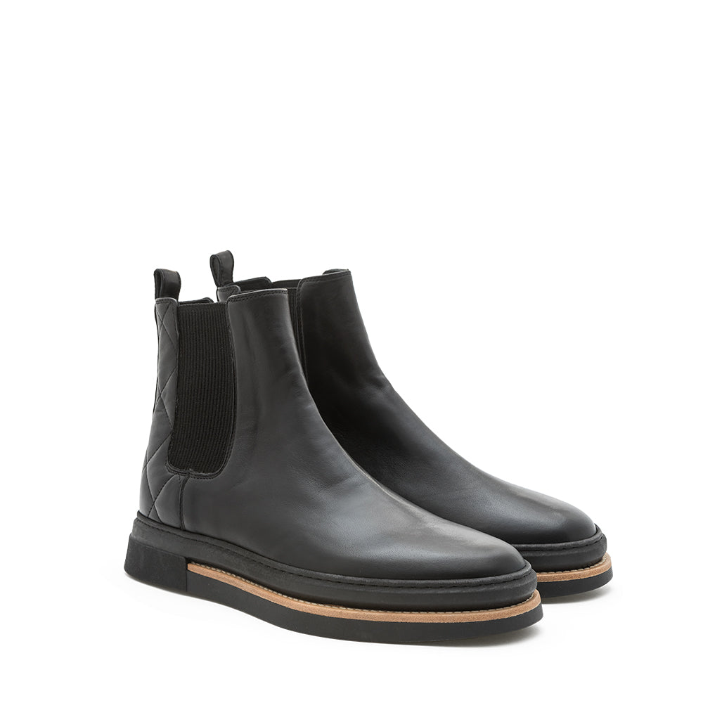 BLACK CHELSEA BOOTS